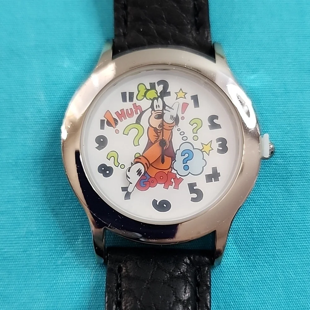 BNIB Rare Disney Vintage Goofy Watch